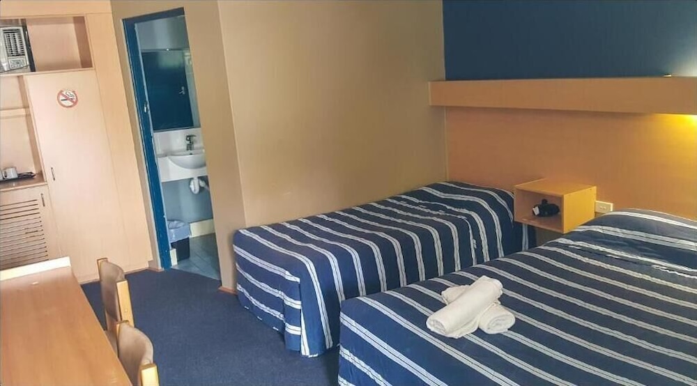 WINDSOR MOTEL 7/16