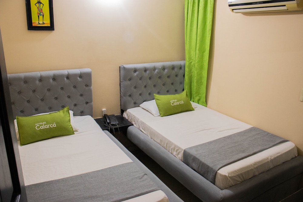 Hotel Calarca 2 13/28