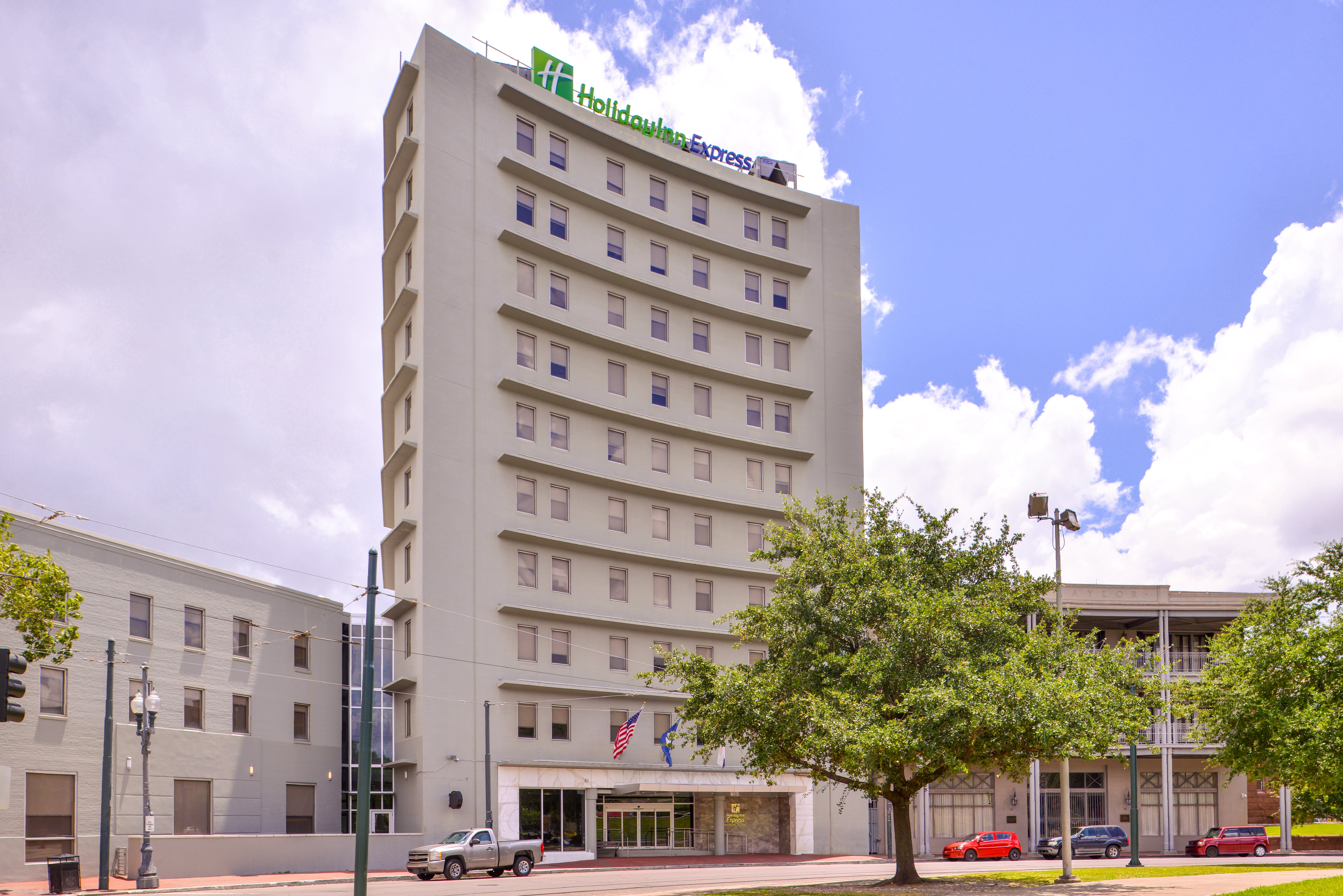 Holiday Inn Express New Orleans St Charles 2/43