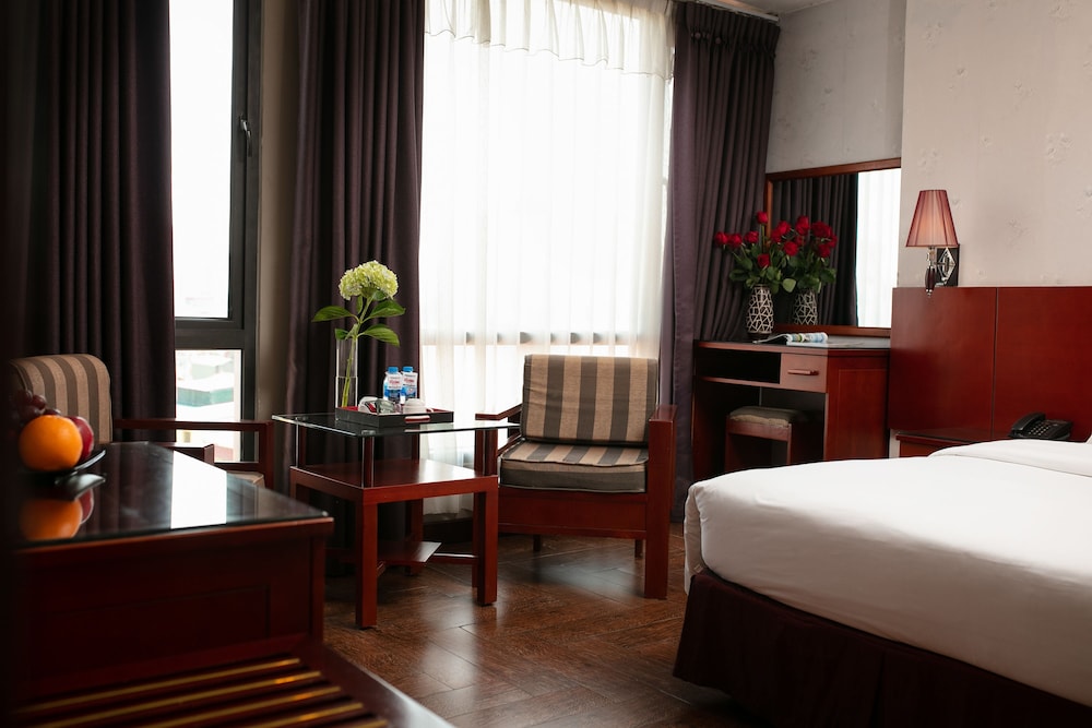 Sen Hotel 25/53