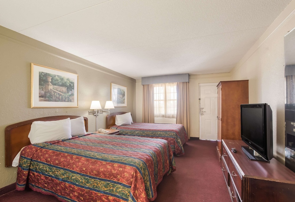 Bhagat Hotels Stone Mountain Atlanta BW Signature Collection 20/35
