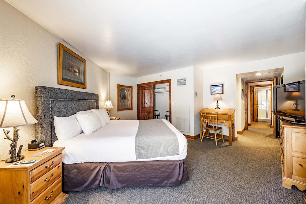 Silver King Hotel 36/75