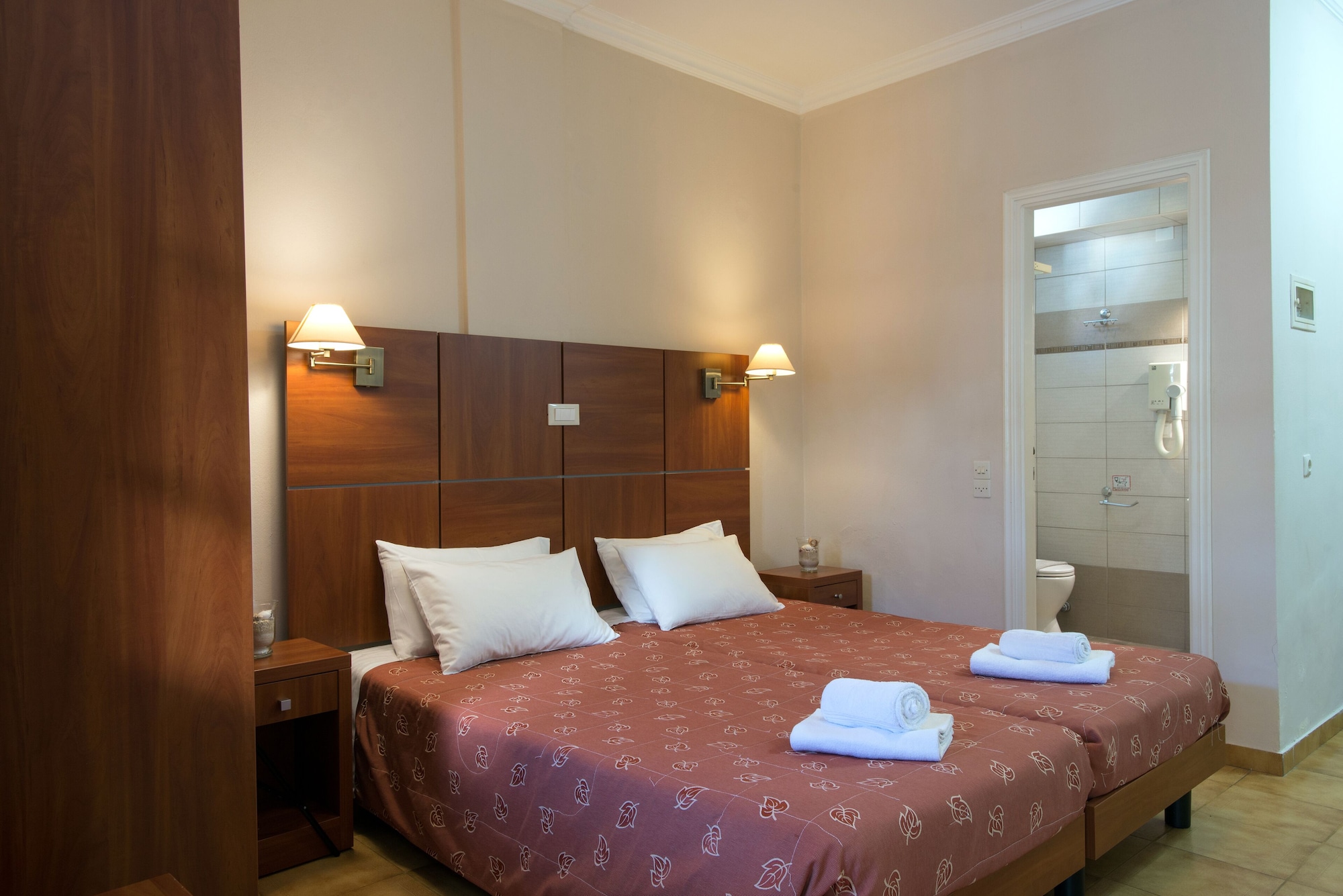 2 BEDROOMS, FAMILY, APARTMENT