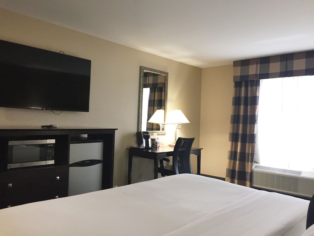 Country Inn & Suites by Radisson, Elizabethtown 3/18