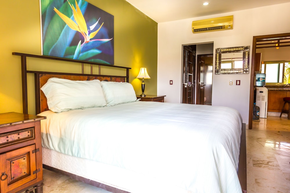 Paseo Del Sol Condohotel By Bric 58/100
