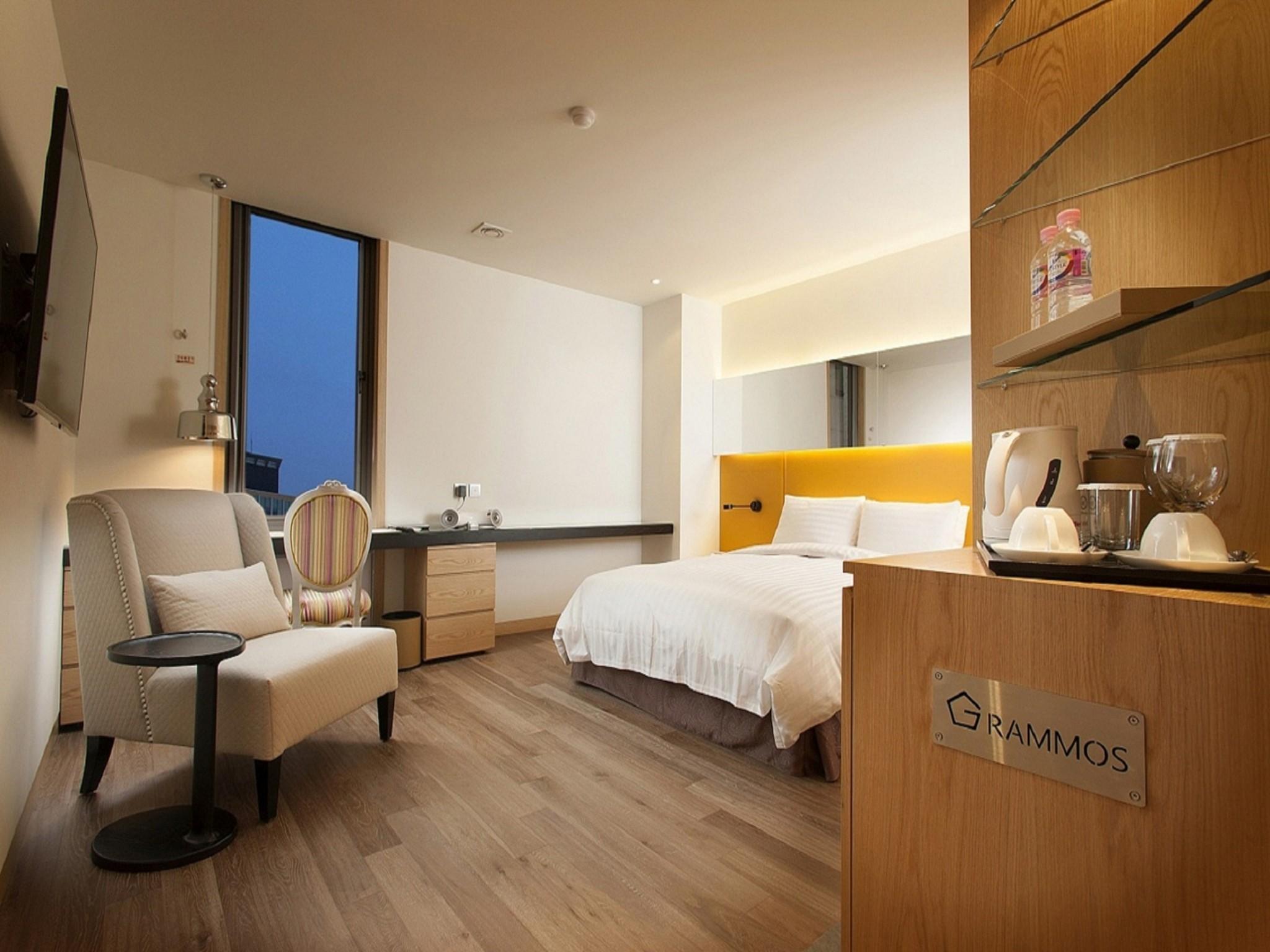SUPERIOR, DOUBLE BED