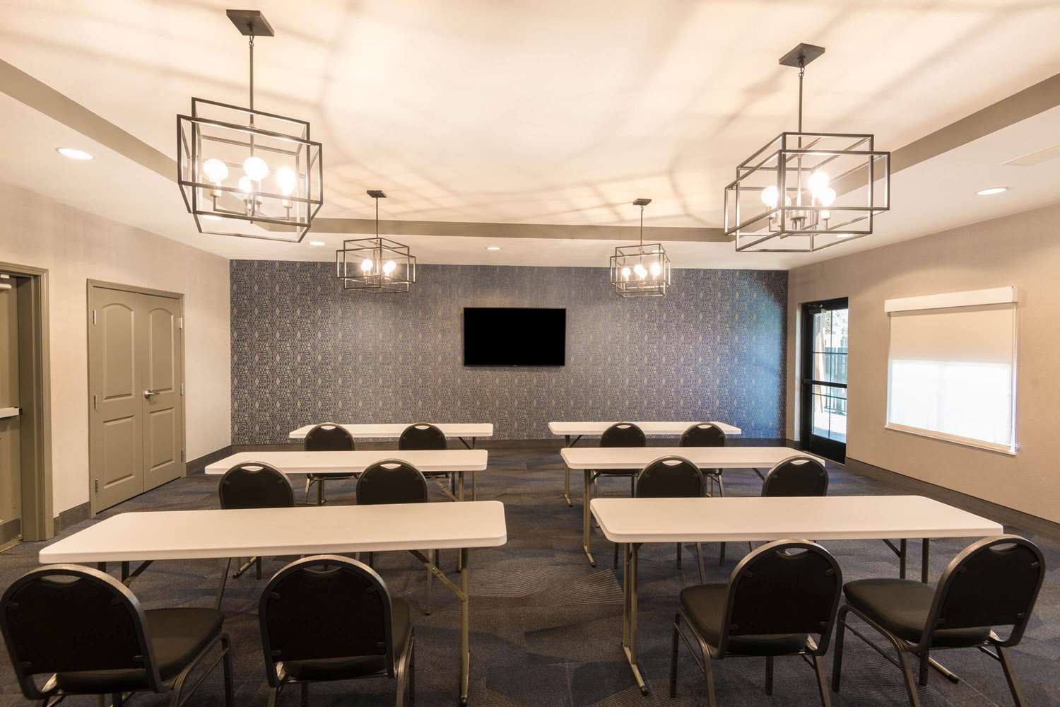 La Quinta Inn & Suites by Wyndham Las Vegas Airport South 37/46