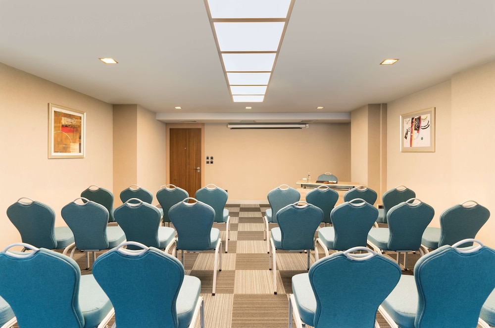 RADISSON BLU HOTEL ANKARA 64/72