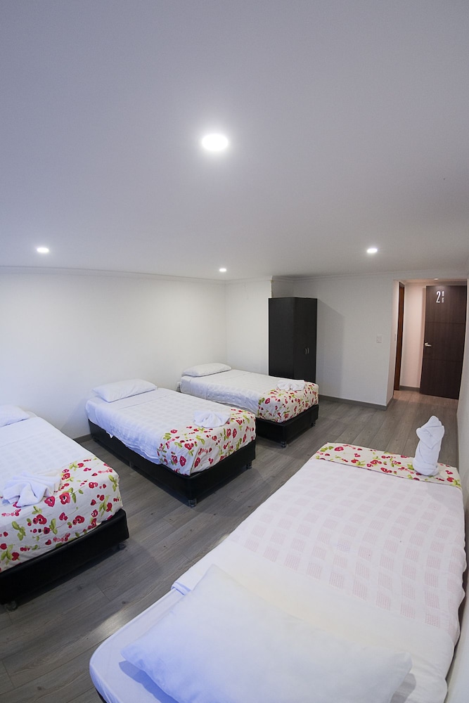 Hotel Metro 26 16/63