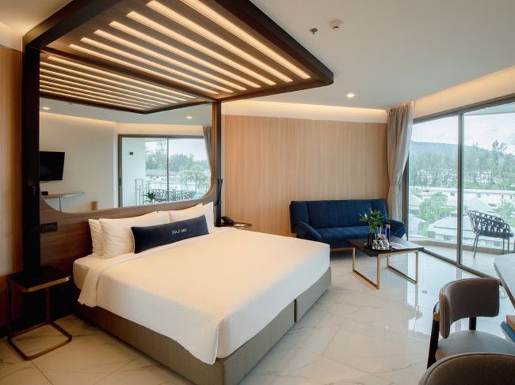 WELLNESS, DELUXE