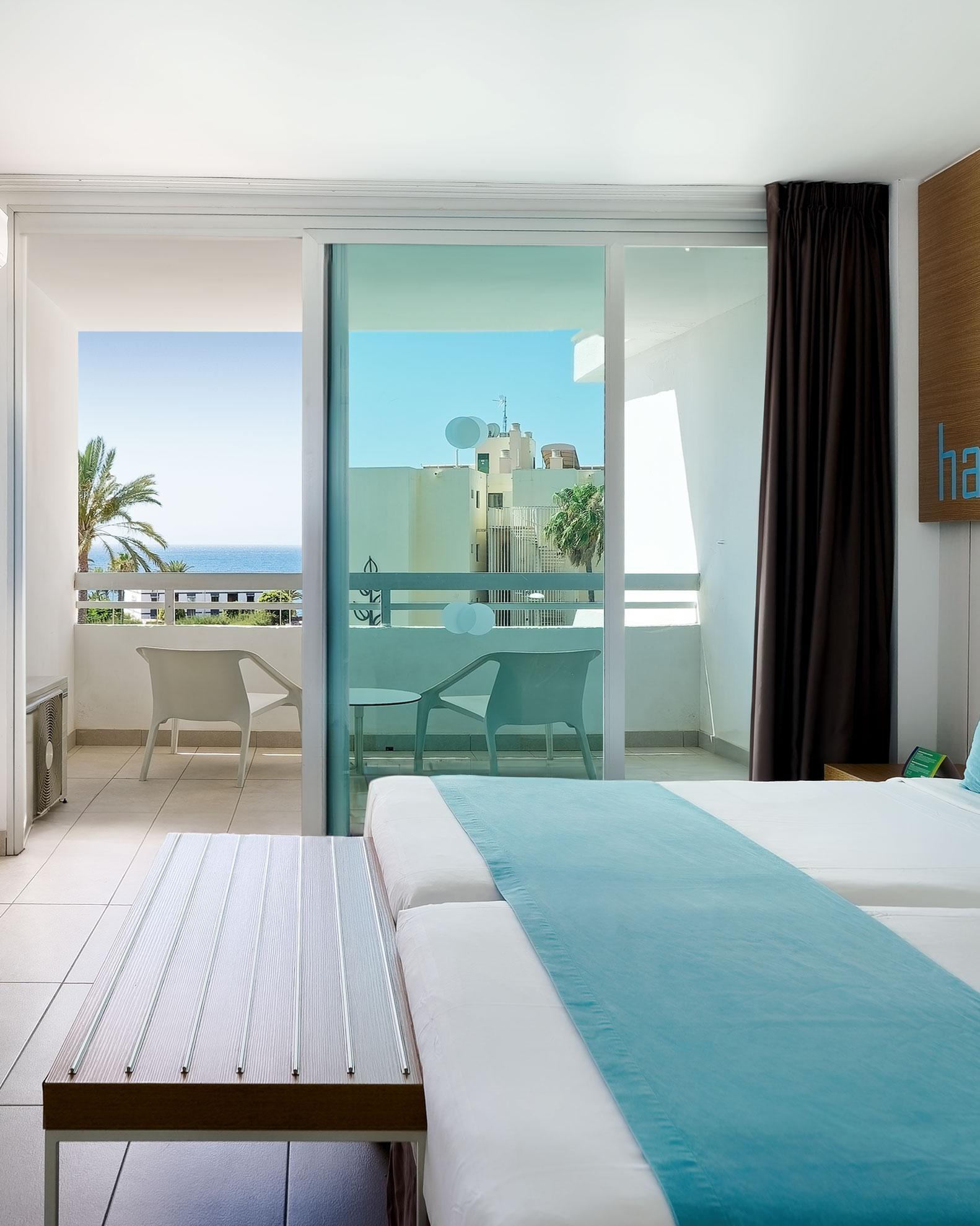 Deluxe, Partial Sea View, Balcony or Terrace