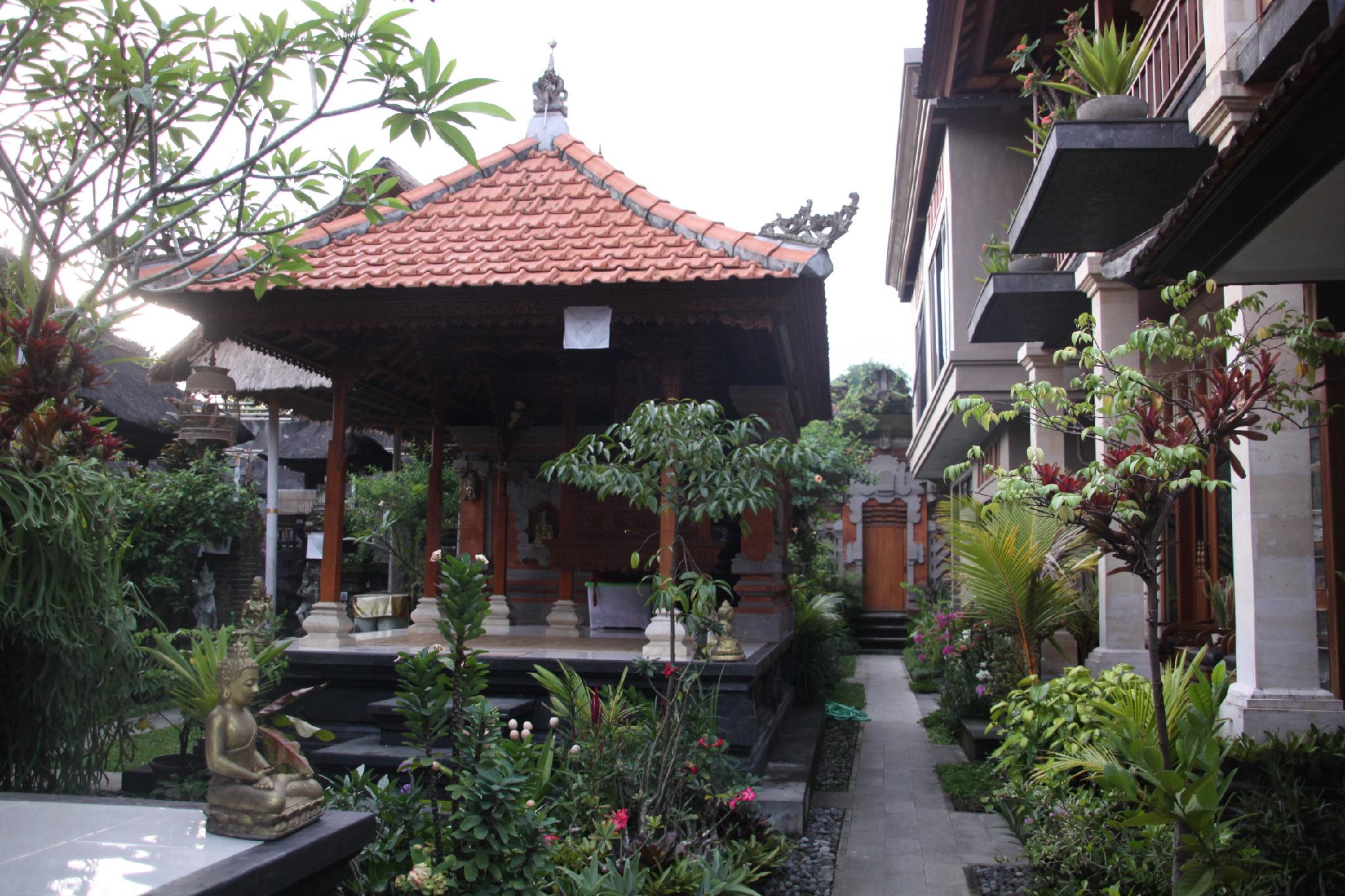 Dono Guest House 5/26