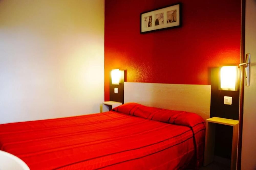 Brit Hotel Essentiel Sete Balaruc 15/50