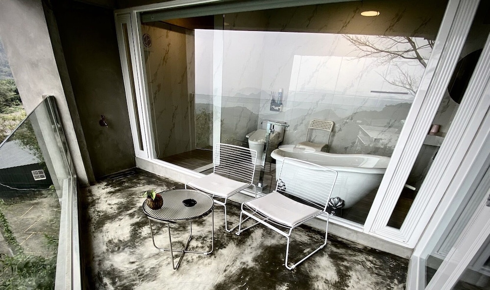 Sunnyroom 75/77