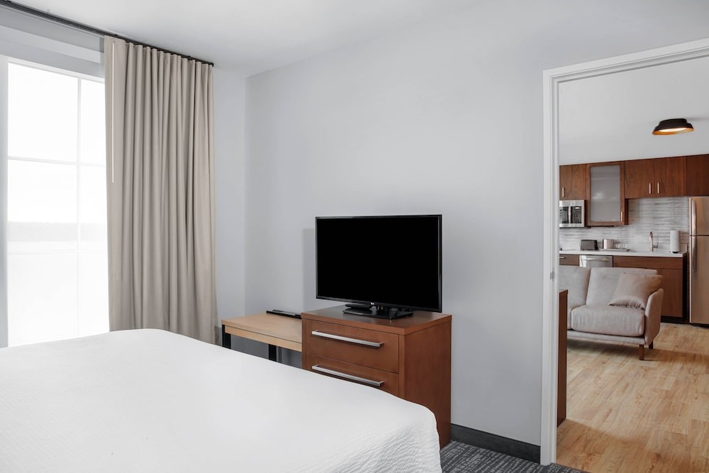 Residence Inn By Marriott Norwalk 16/47