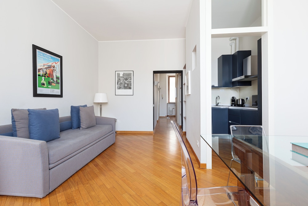 Brera Apartments In Garibaldi 18/50