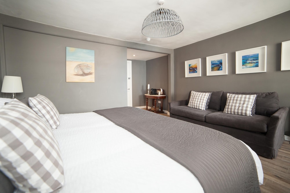 Wynd, Double Bed