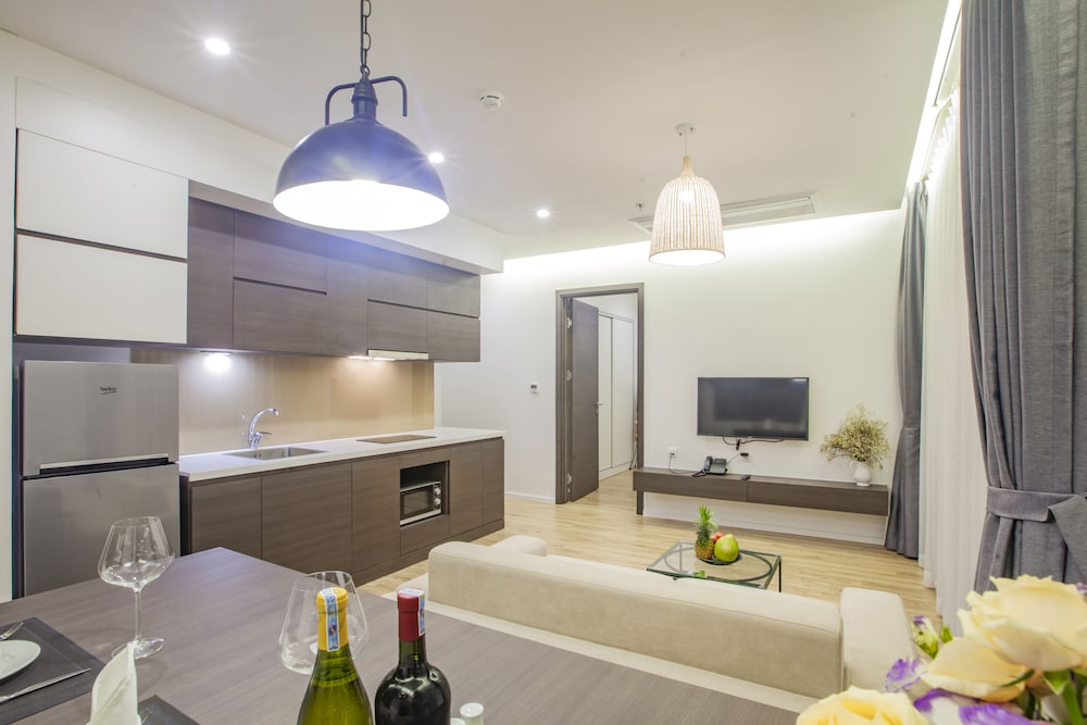 Parosand Hanoi Hotel & Apartment 30/50