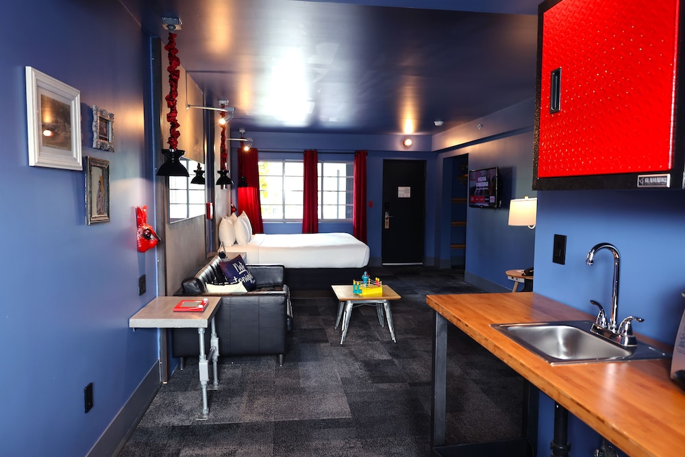 HOTEL GAYTHERING Adult Only 36/41