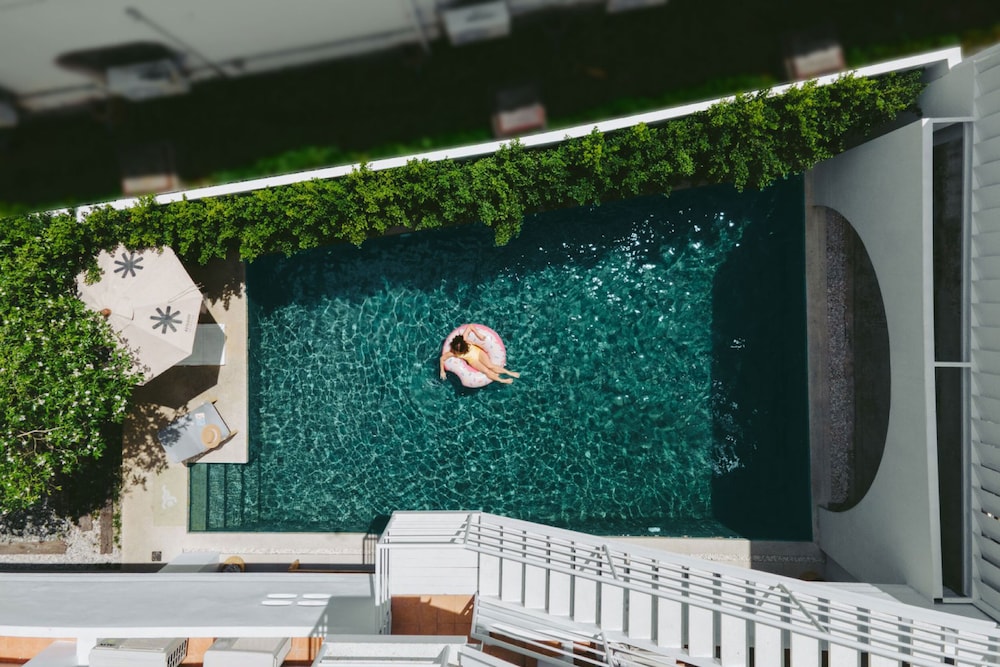 Bedline Hotel - SHA Certified 32/36