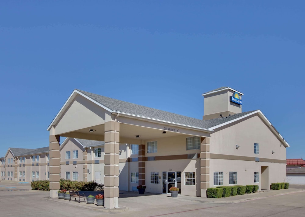 Days Inn by Wyndham Mesquite Rodeo TX 1/26