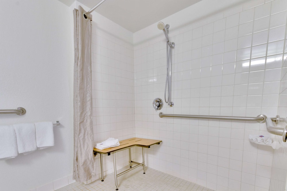 Motel6 Lewisville, TX - Dallas 46/48