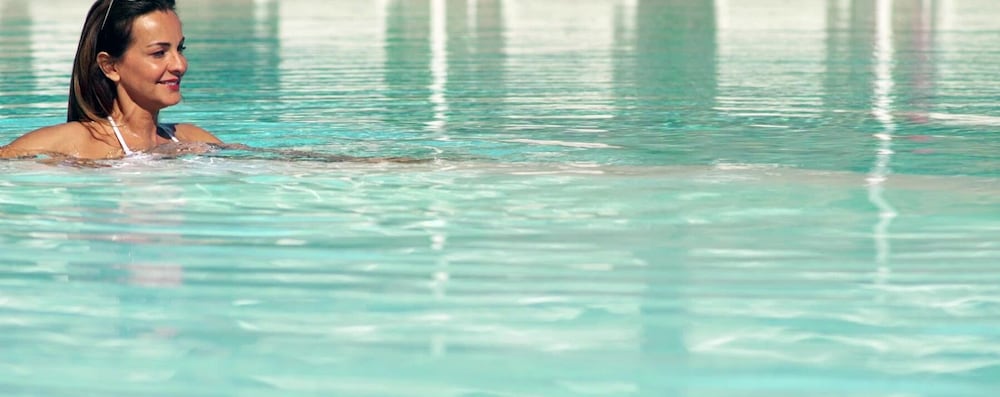 swimming pool spa