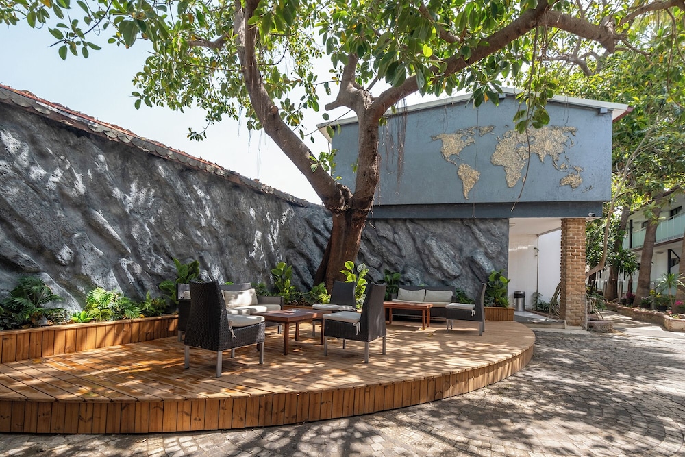 Lobby at Tropic Hotel Side, SIDE