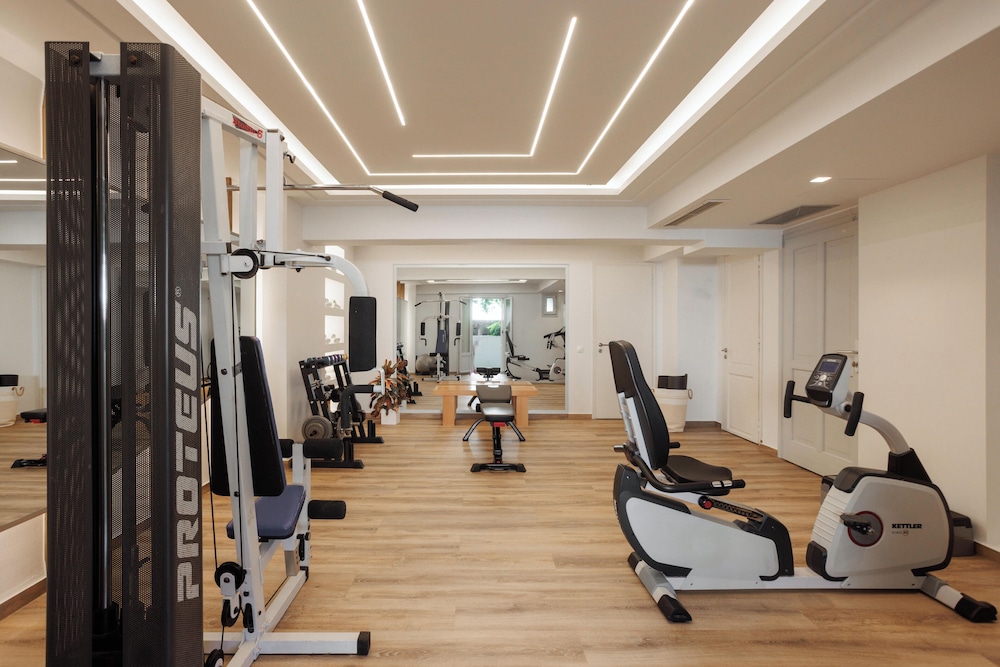Iria Beach art hotel 42/69