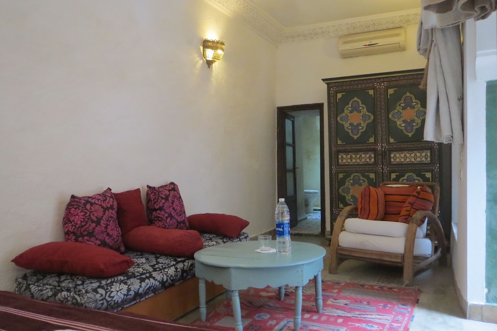 Riad Maizie 29/50