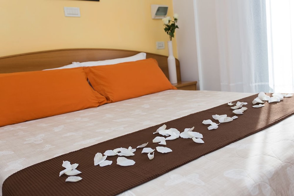 Hotel Emilia 5/39