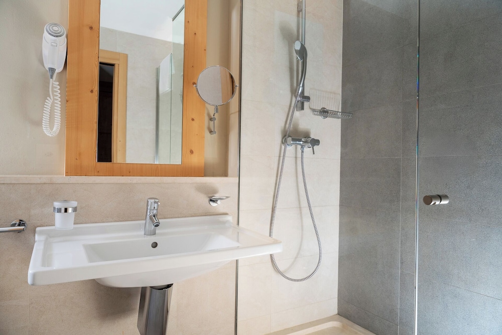 Hotel Schloss Pontresina Family & Spa 49/50