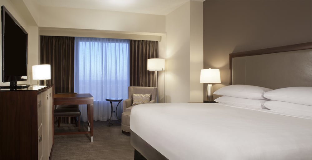 Hyatt Regency Long Island 10/61