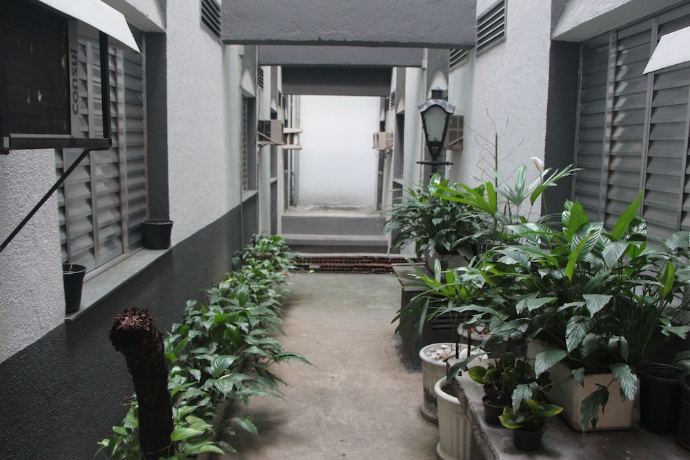 David Plaza Hotel 53/56