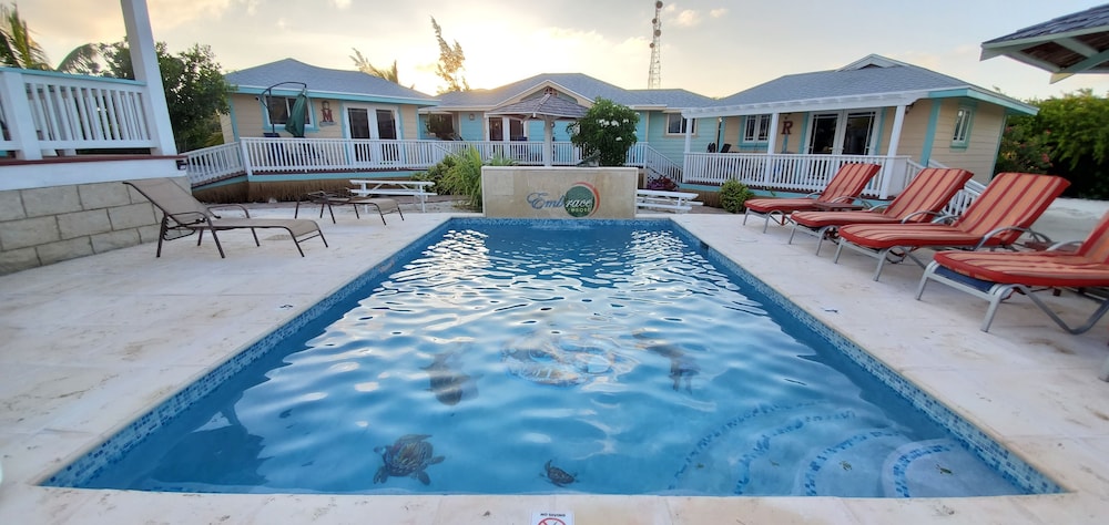 EMBRACE Resort 45/50