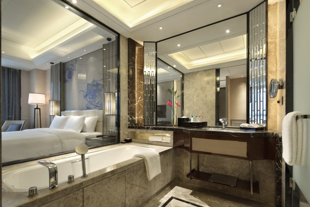 Fuyang Wanda Realm Hotel 17/18