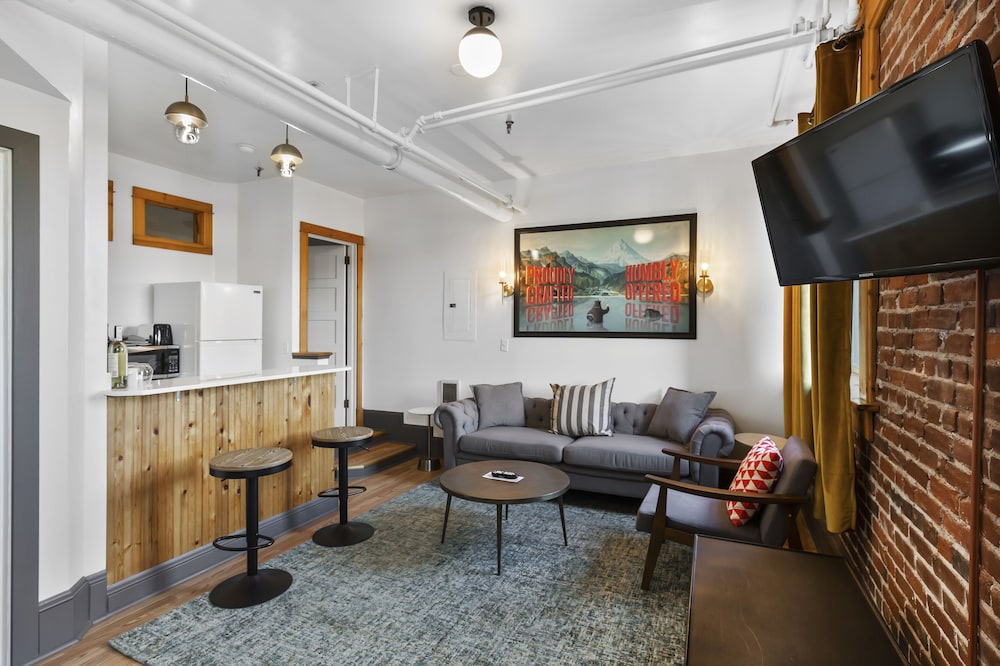 Hood River Hotel 54/73