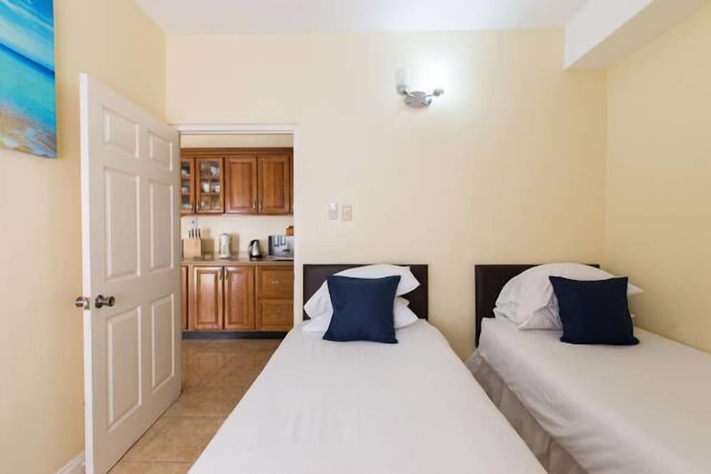 2 BEDROOMS, CITY, APARTMENT, EXECUTIVE LEVEL, KITCHEN