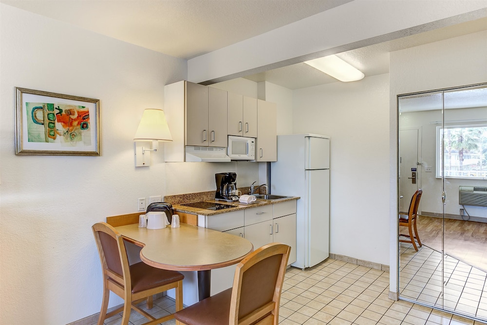 Studio 6 Extended Stay - Kissimmee, FL - Orlando 19/31