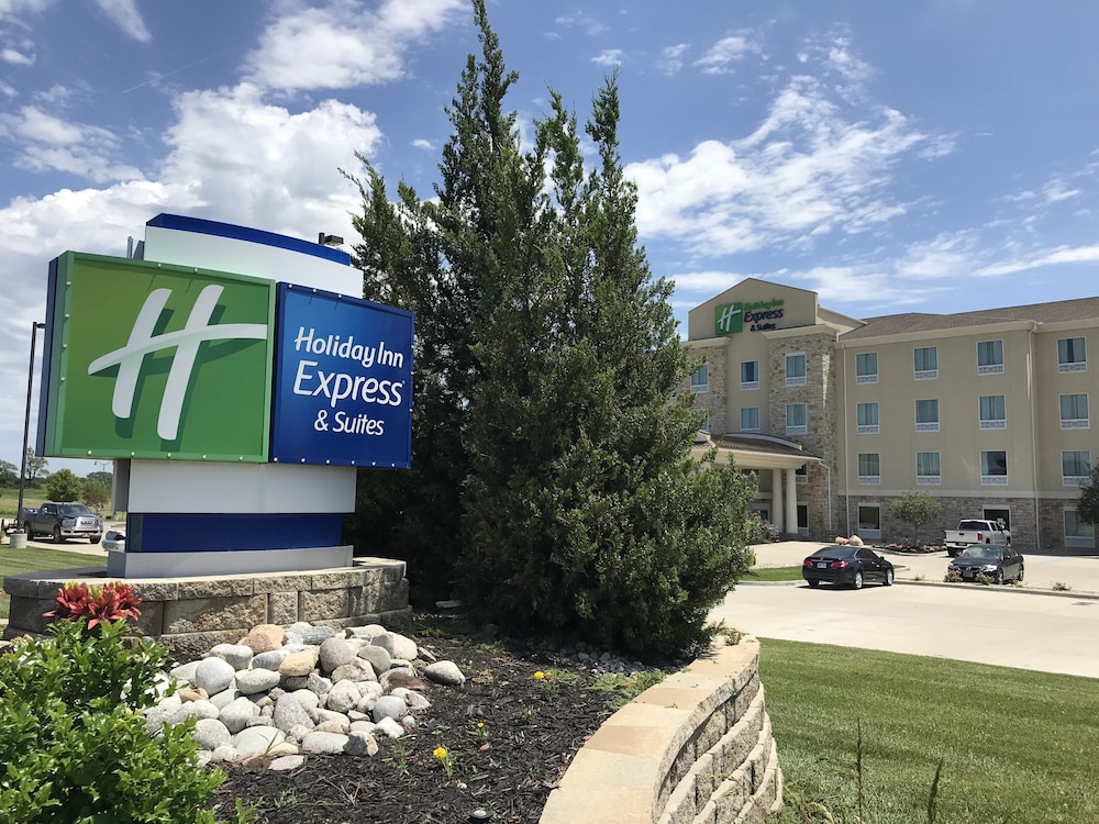 Holiday Inn Express Hotel And Suites St Joseph 7/58