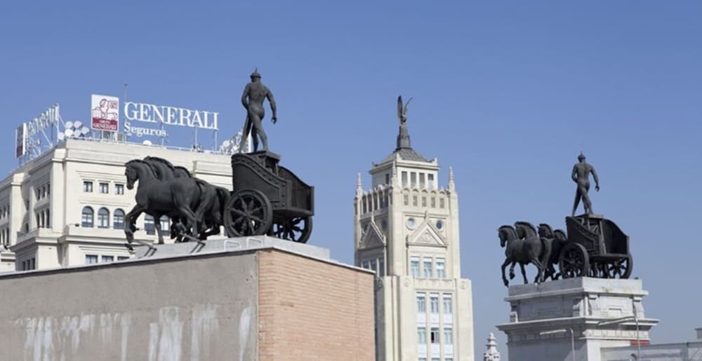 QUATRO PUERTA DEL SOL 51/55