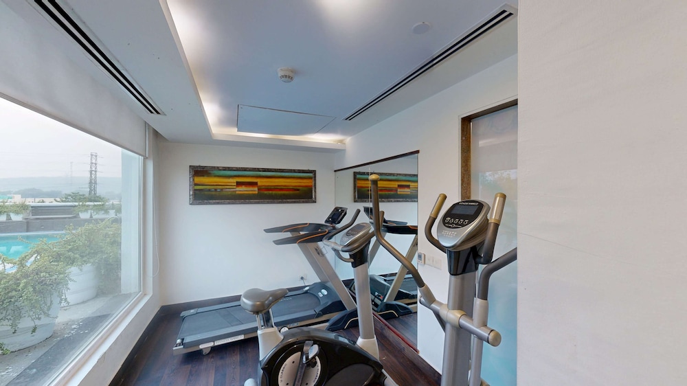 Gurmon Hotels Sohna Road Gurugram a Member of Radisson Individuals 48/75