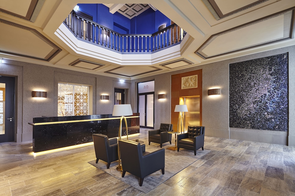 lobby