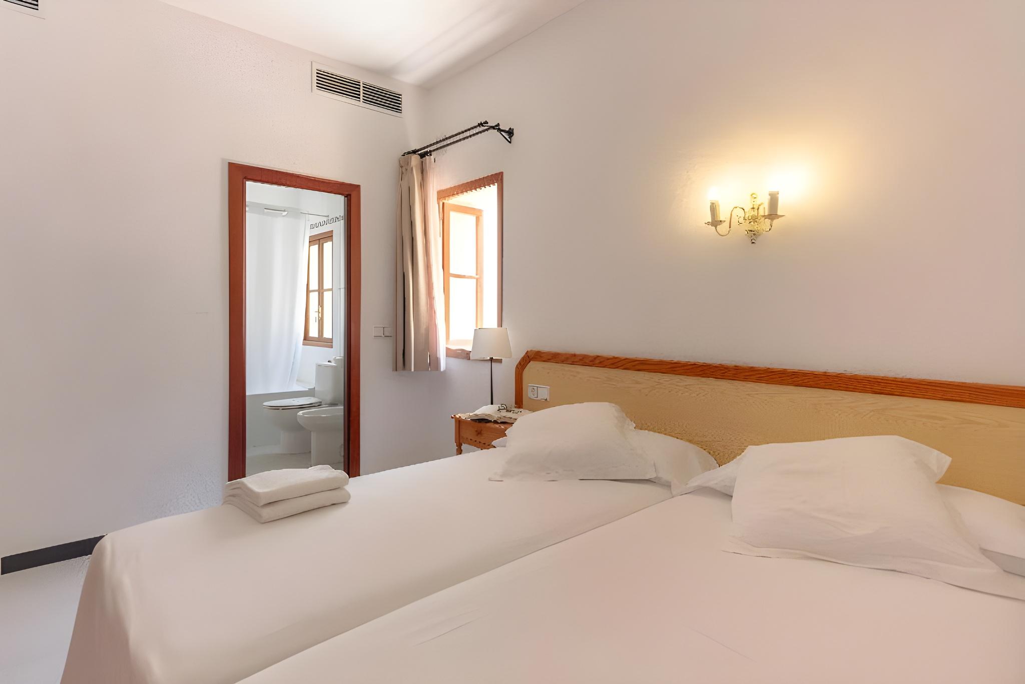 Economy, Double or Twin Bed