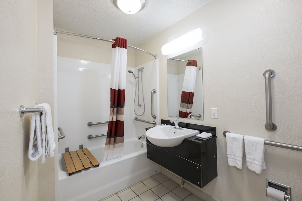 Studio6 Suites Shreveport, LA – Industrial Loop 14/32