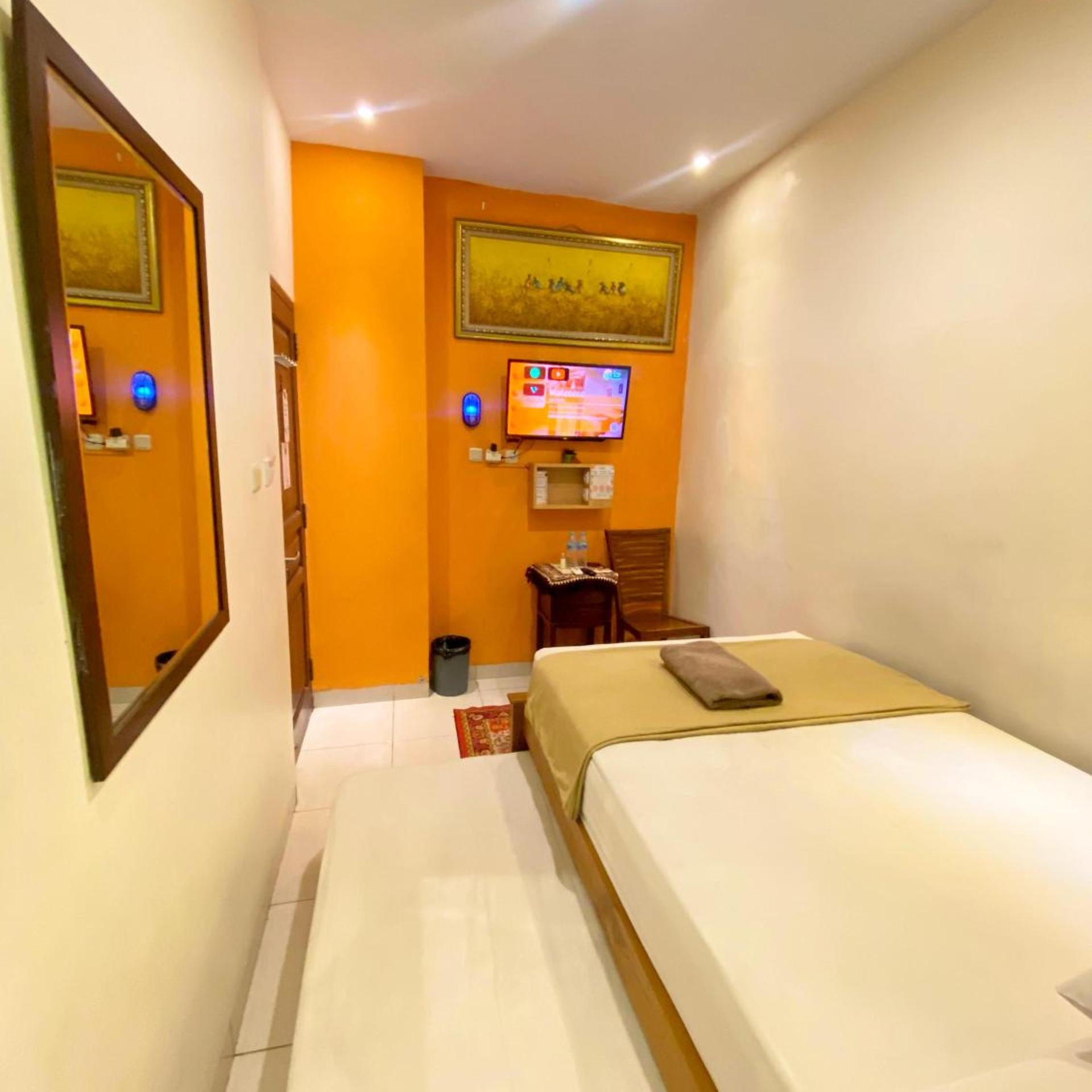 Cabin Hotel Bhayangkara 25/50