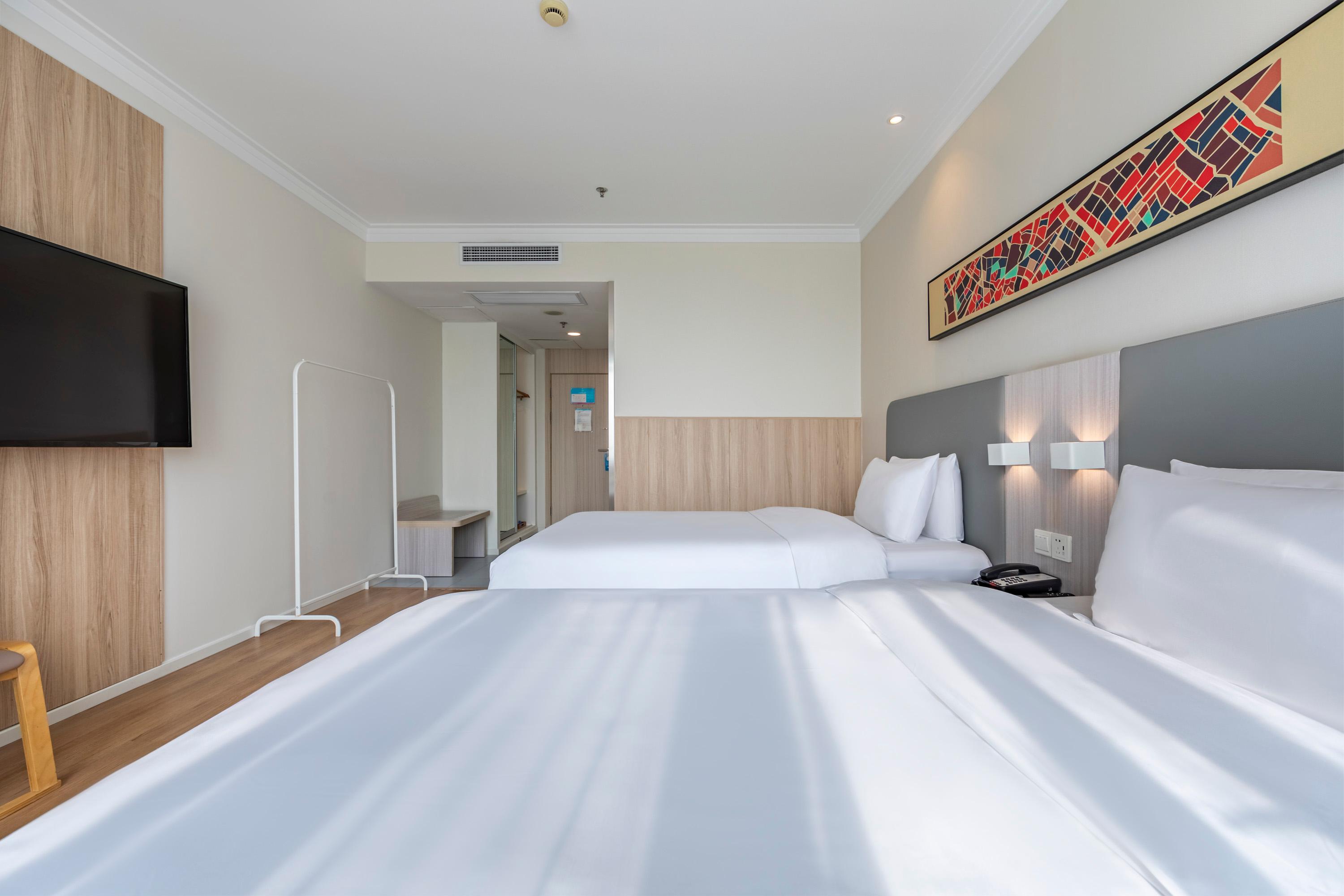 Hanting Hotel (Shanghai Caohejing Yishan Road) 13/37