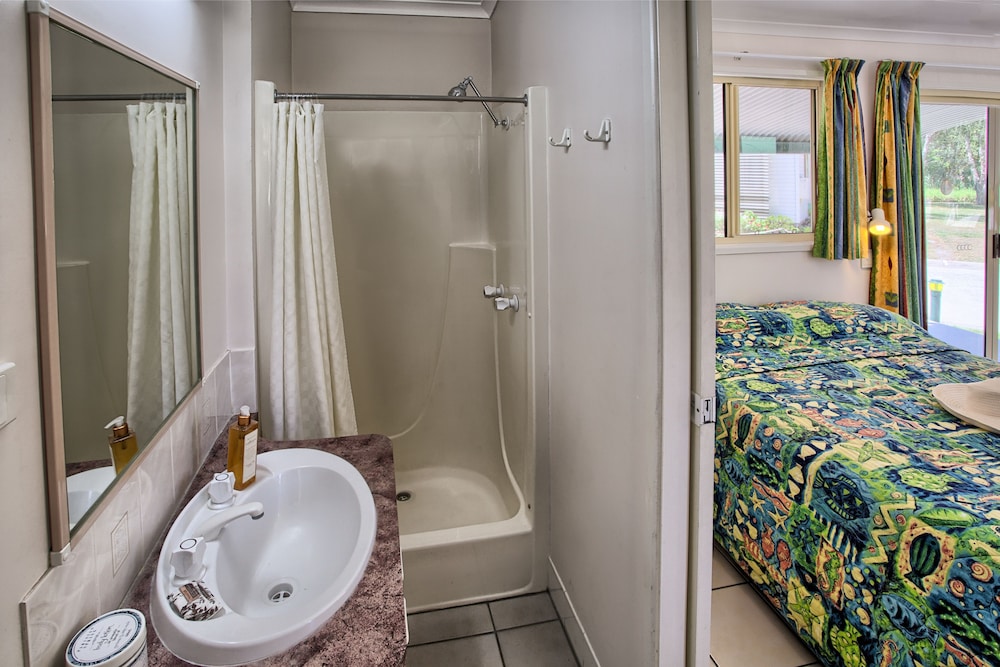 Glen Villa Resort 18/48