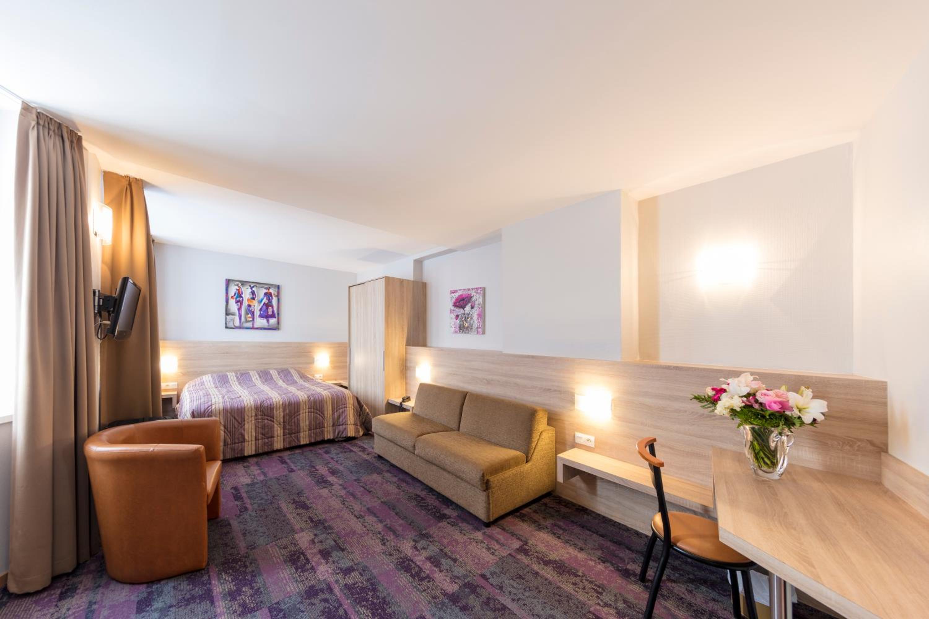 HOTEL VENDOME 13/19