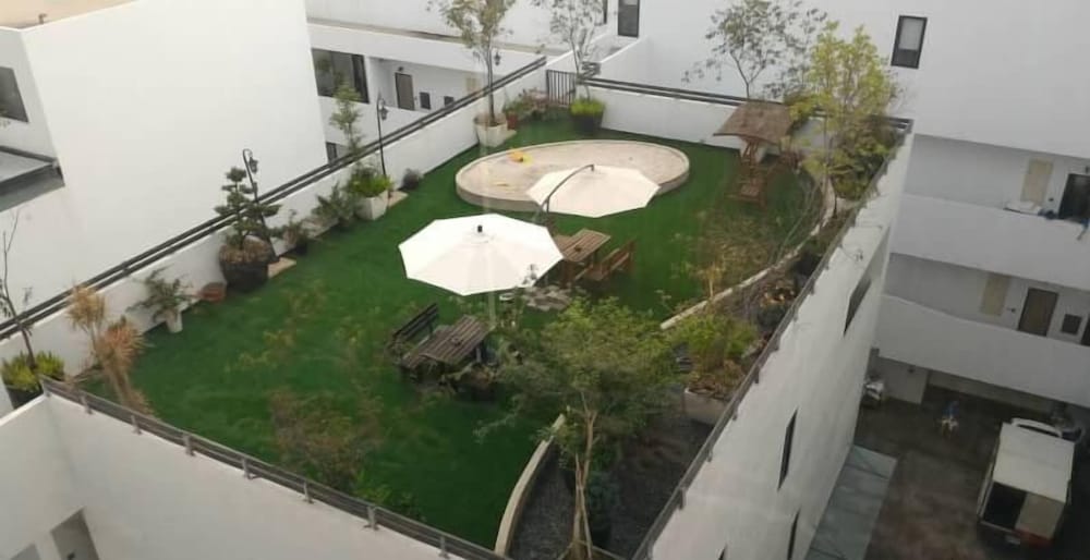Uher Luxury Resort Hotel 45/50